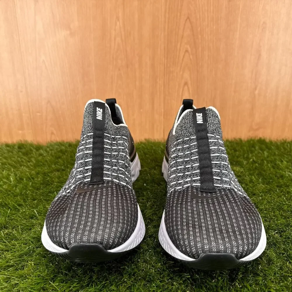 Nike React Phantom Run Flyknit 2 Oreo CJ0280-002 Women's Sz 12 / Men's Sz 10.5